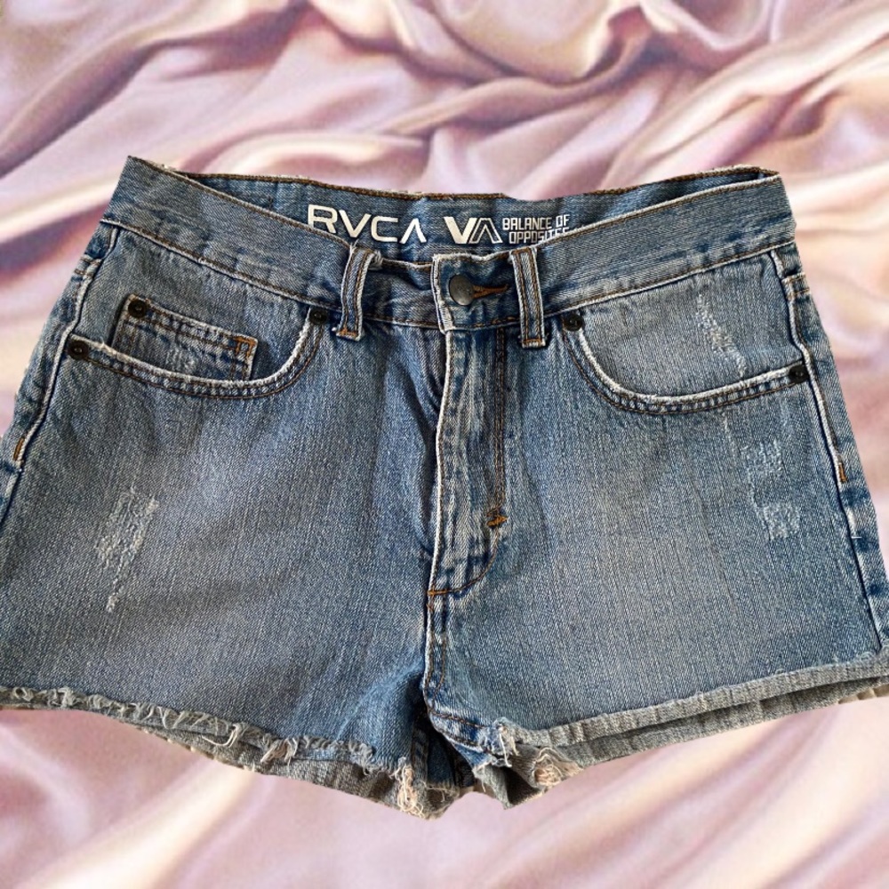 RVCA vintage jean shorts!